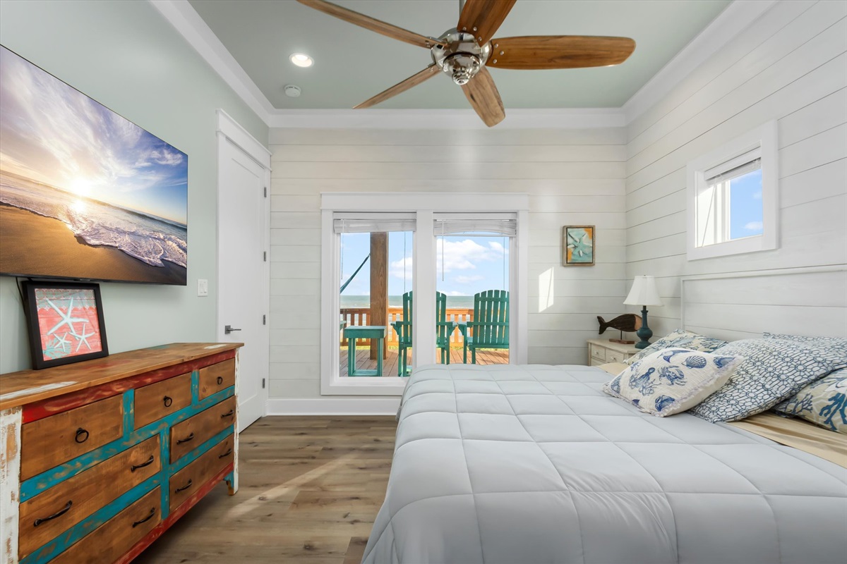 a7dfafa5b3a3420280734fed27d85d00 Large | Beachhouse | Texas | TX | Vacation Homes | Galveston | Crystal Beach | Kokomo | Breezy Days | Beachfront Elegance | Sunrise Serenity | Southern Sands Property Management, LLC