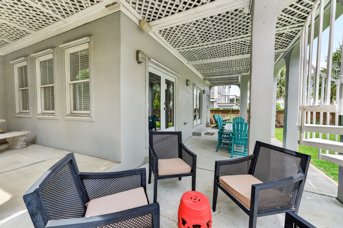 Back patio | Twin Palms | 914 Carolina Blvd | Isle of Palms, SC | IOP Escapes