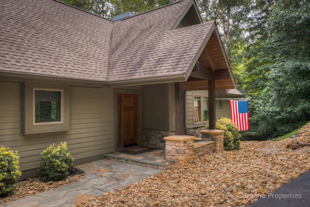 Additional view of front of the home
