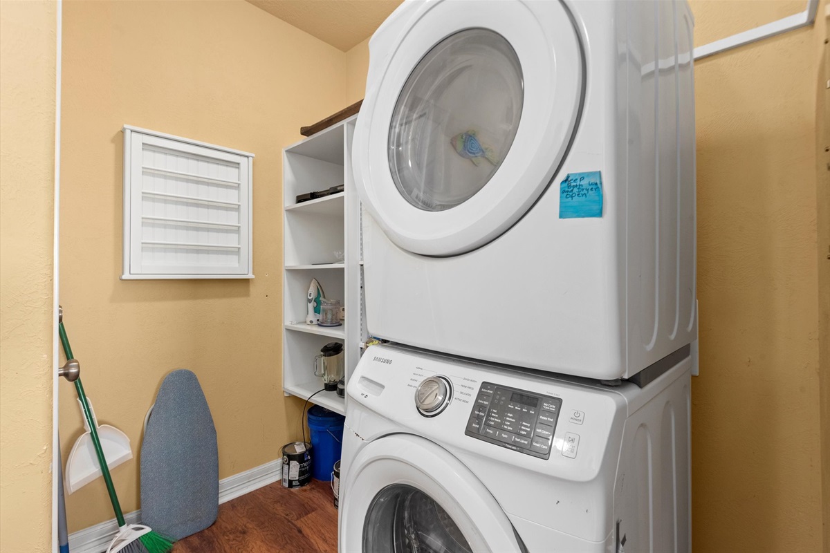 a7f6ee7ccdce4261889d7e538407c87f Large | Beachhouse | Texas | TX | Vacation Homes | Galveston | Crystal Beach | Kokomo | Breezy Days | Beachfront Elegance | Sunrise Serenity | Southern Sands Property Management, LLC