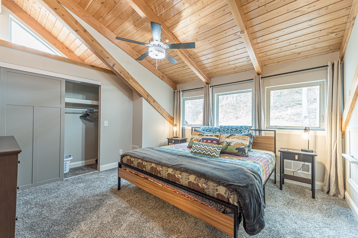 Upstairs King Master Bedroom