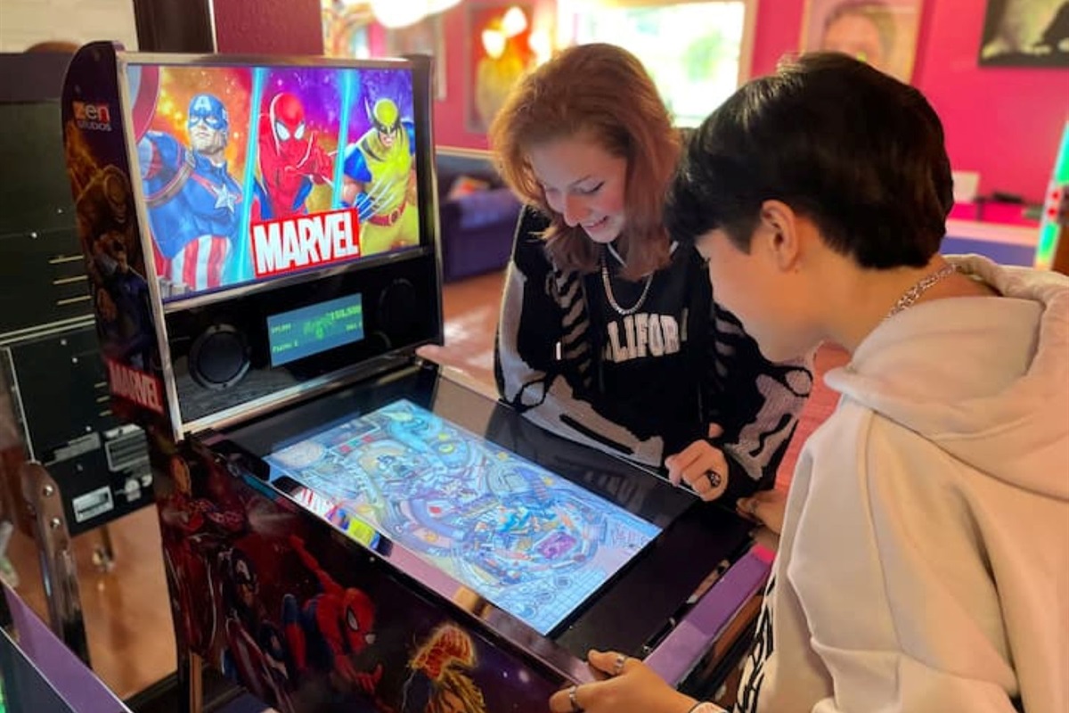 Pinball and arcade showdown