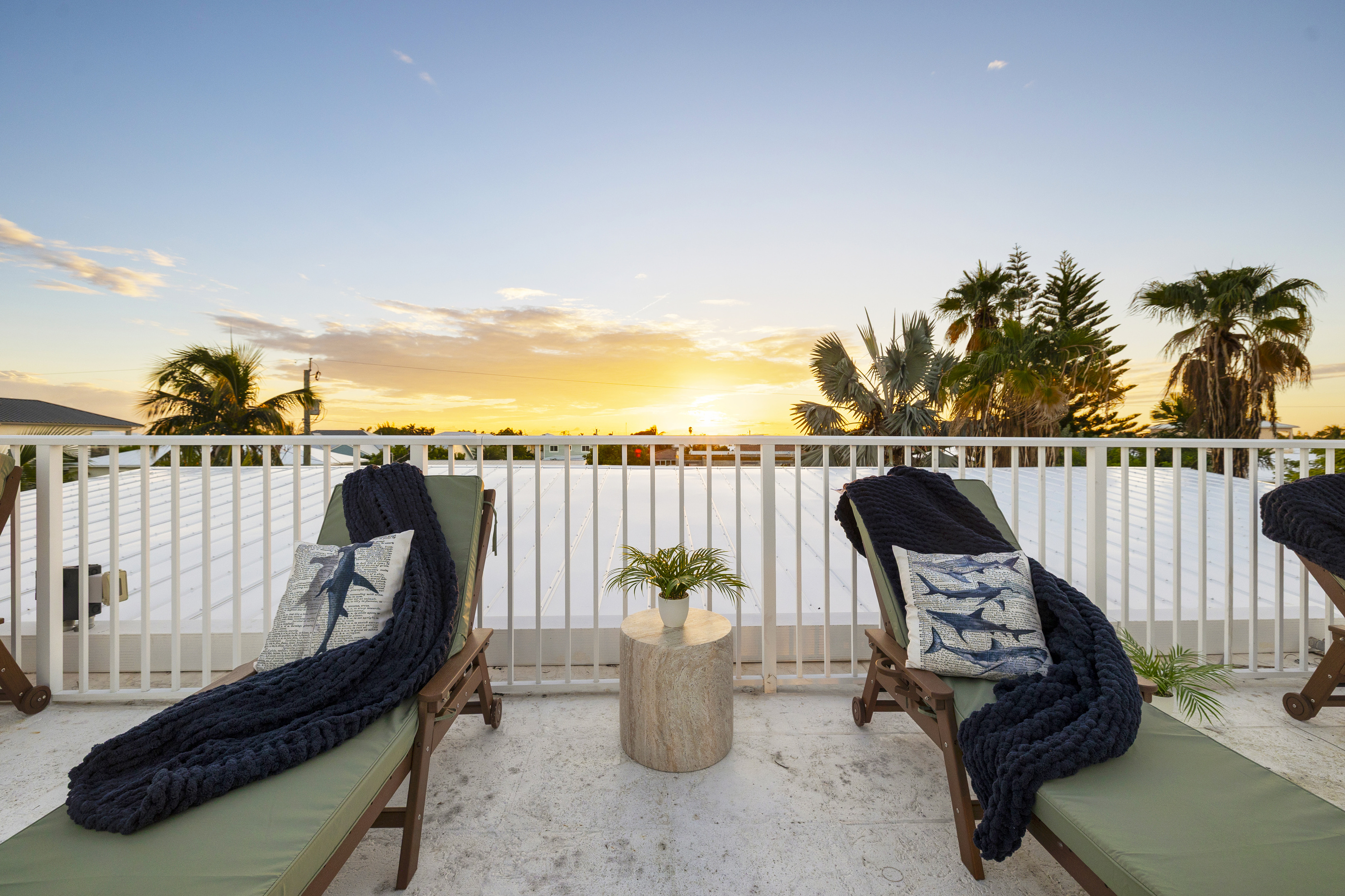 Watch the sun rise, the sun set, star gaze, or sun bathe on the rooftop observation deck.