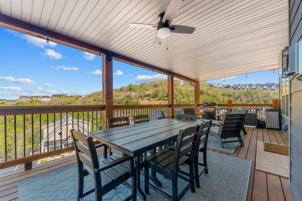 Dine al fresco! Beautiful polywood furniture.