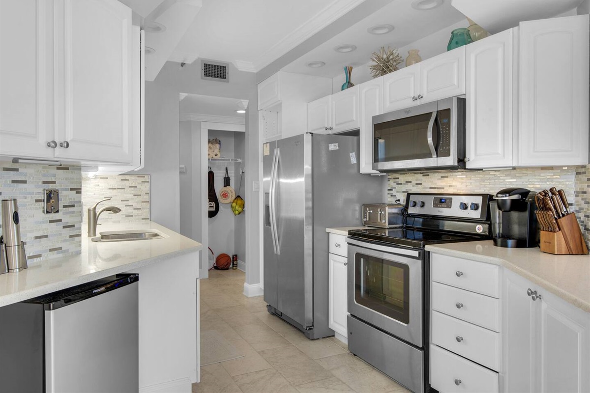 All stainless steel appliances!! 