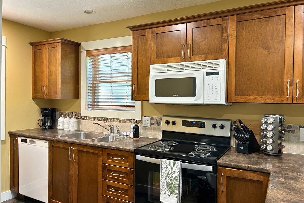 Fully equipped kitchen