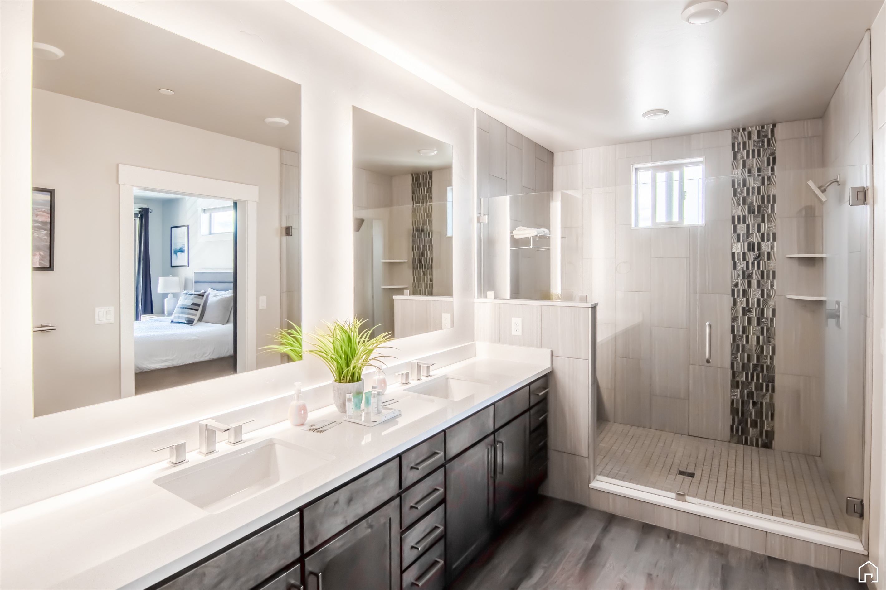 Master ensuite bathroom with 2 sinks, shower and toilet