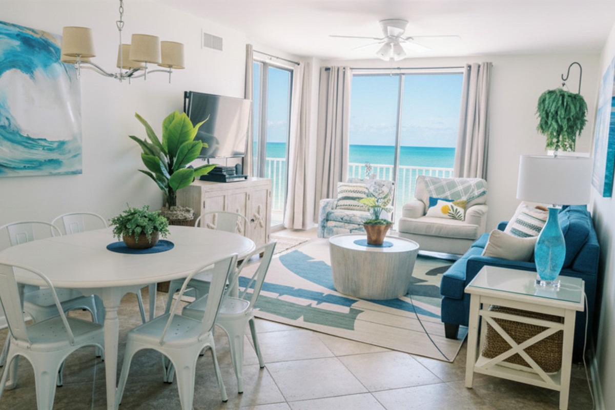 Open, spacious feel - just breathe in deeply and enjoy the fresh ocean air!