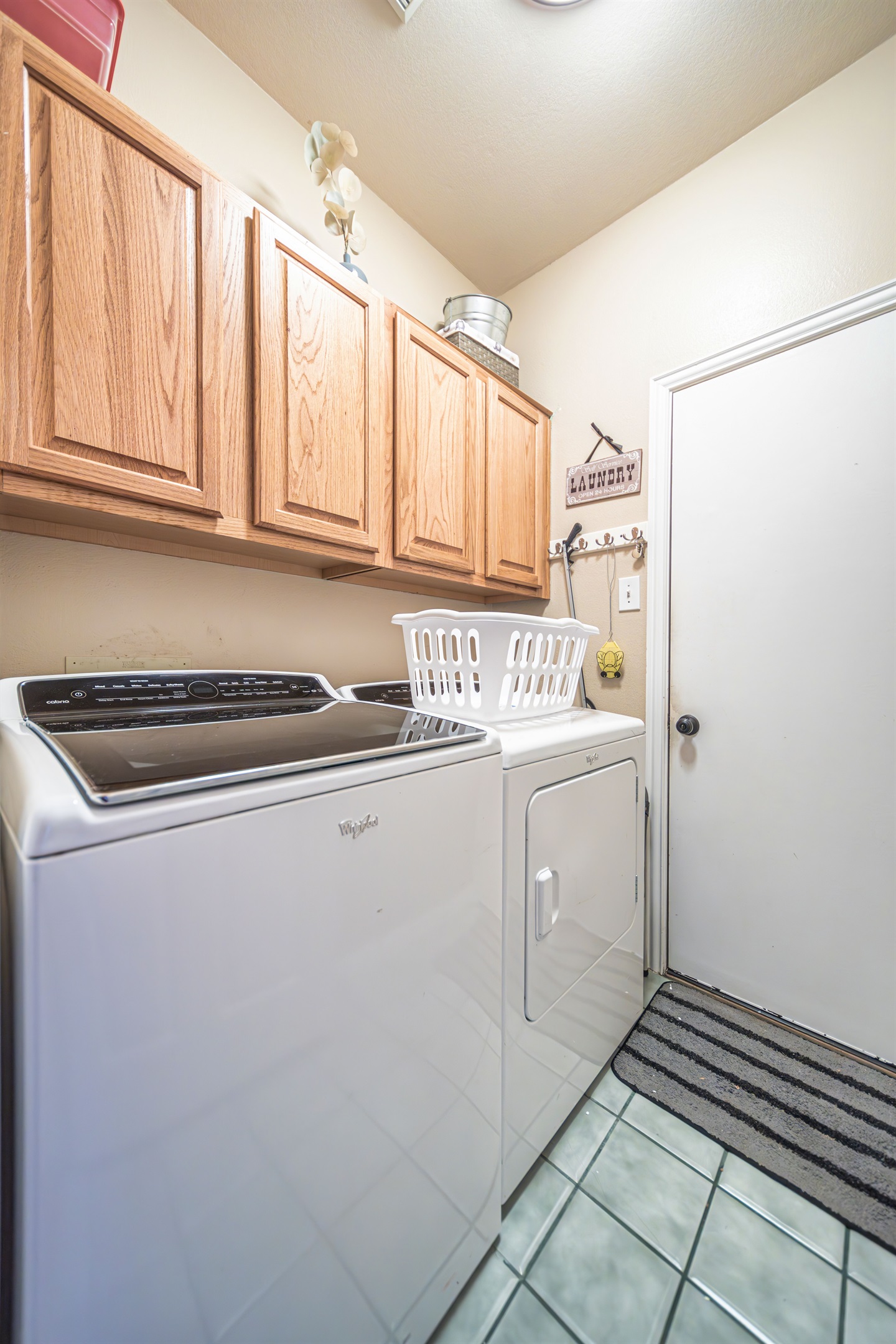 24 Hour Laundry Available