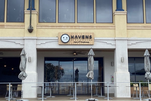 Havens 4 Star eating. Expensive, but great reviews. Harbor views.