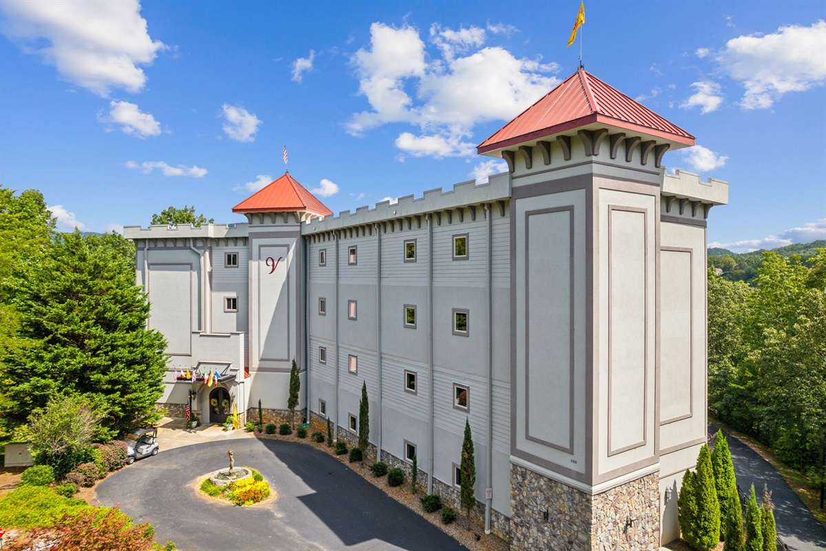 Valhalla Resort, home to the Sky Bar with mountain views, Solasta Spa, and the Caledonia Room restaurant—an easy drive within the Innsbruck community.