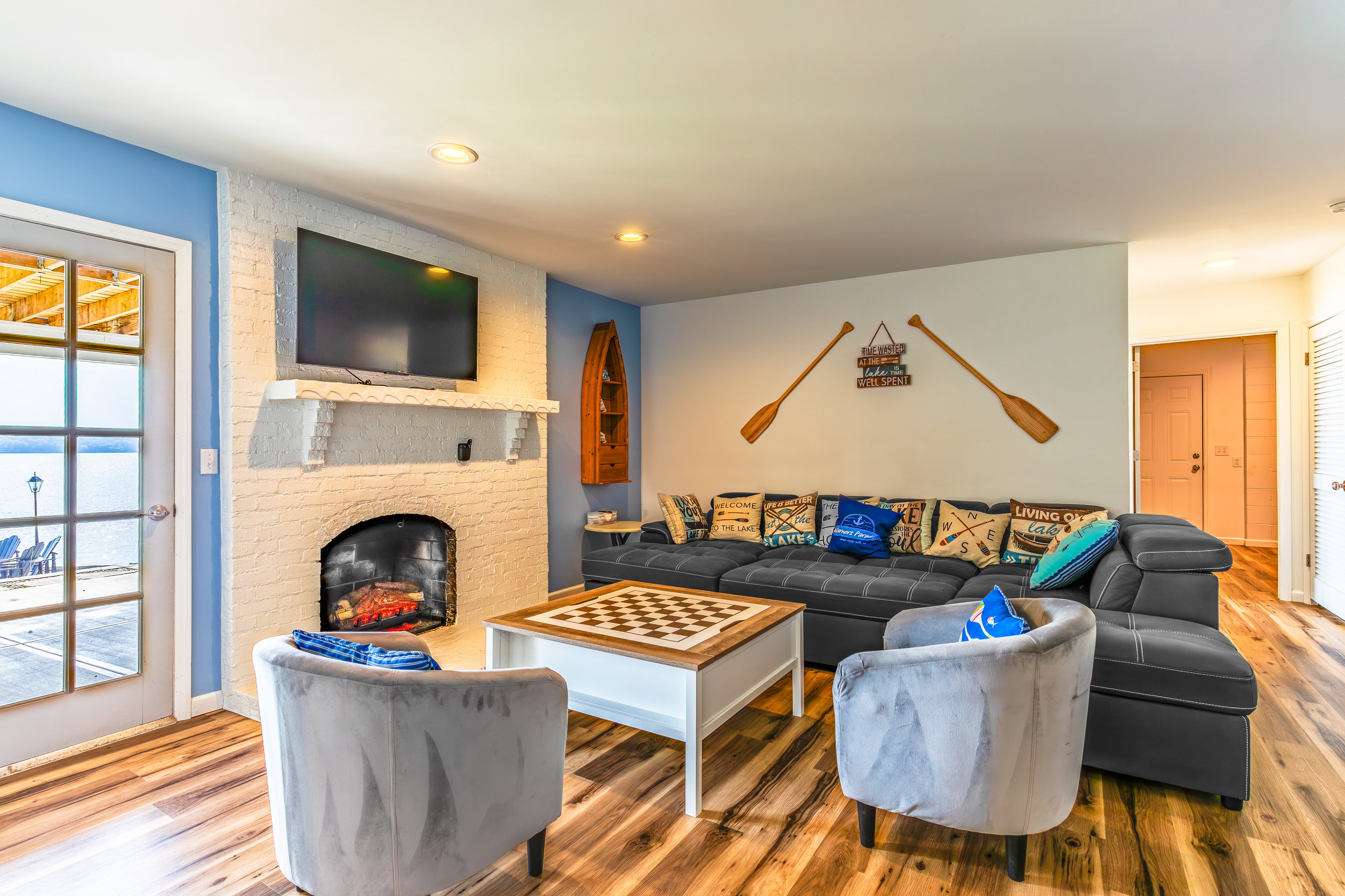 A second living room gives larger groups another comfortable place to watch movies or unwind.