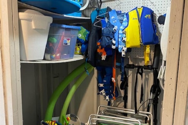 Boogie Boards, Beach/Pool Toys, Life Jackets, Umbrellas