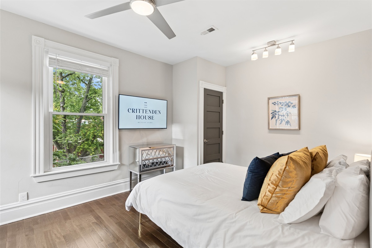 A peaceful retreat for couples, friends, or business travelers after a day in the city.