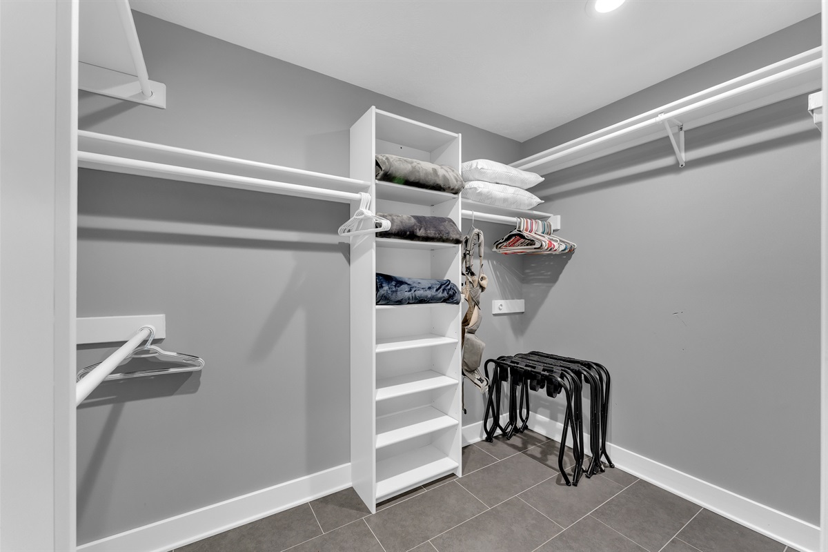 Walk in Closet