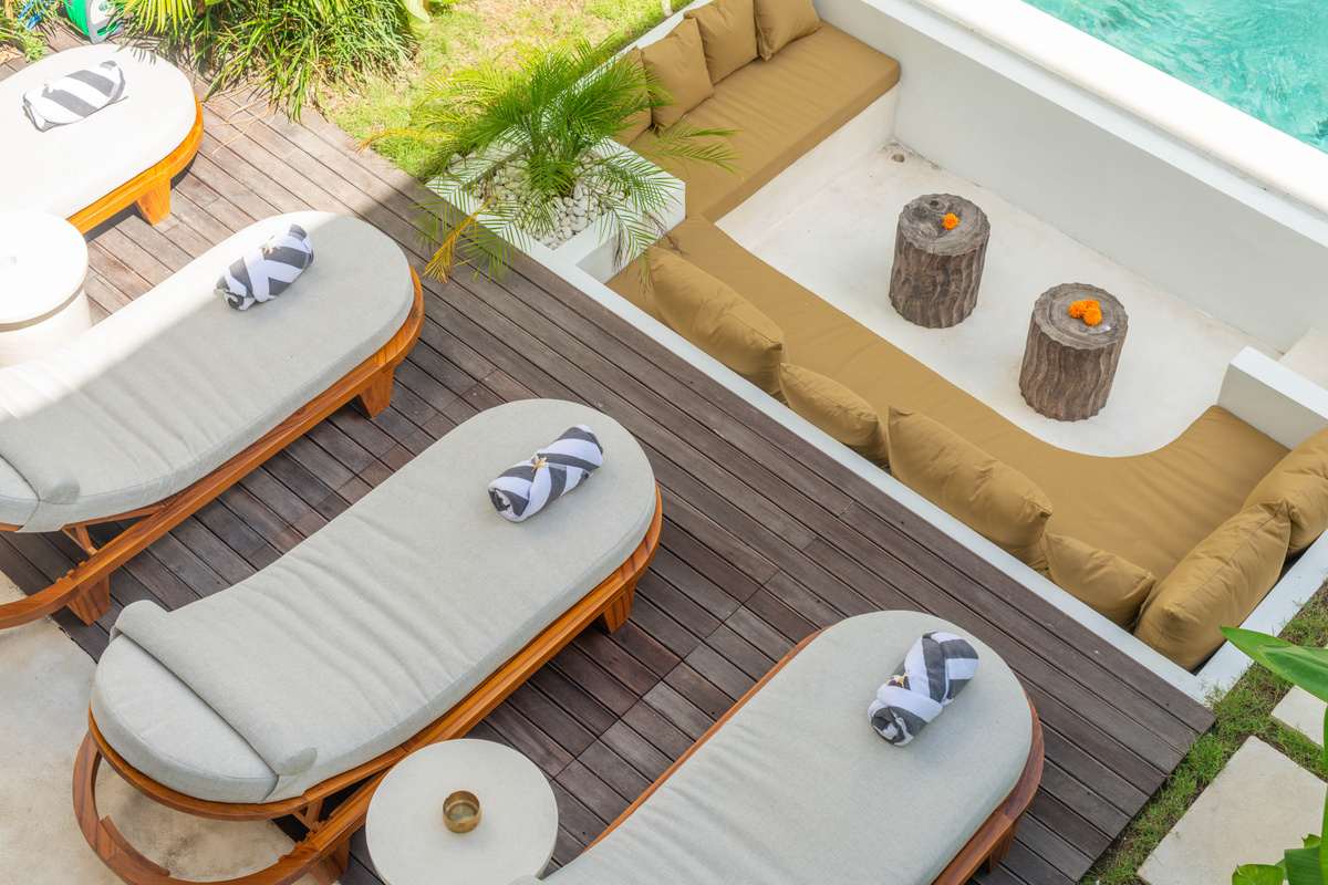 Pool area