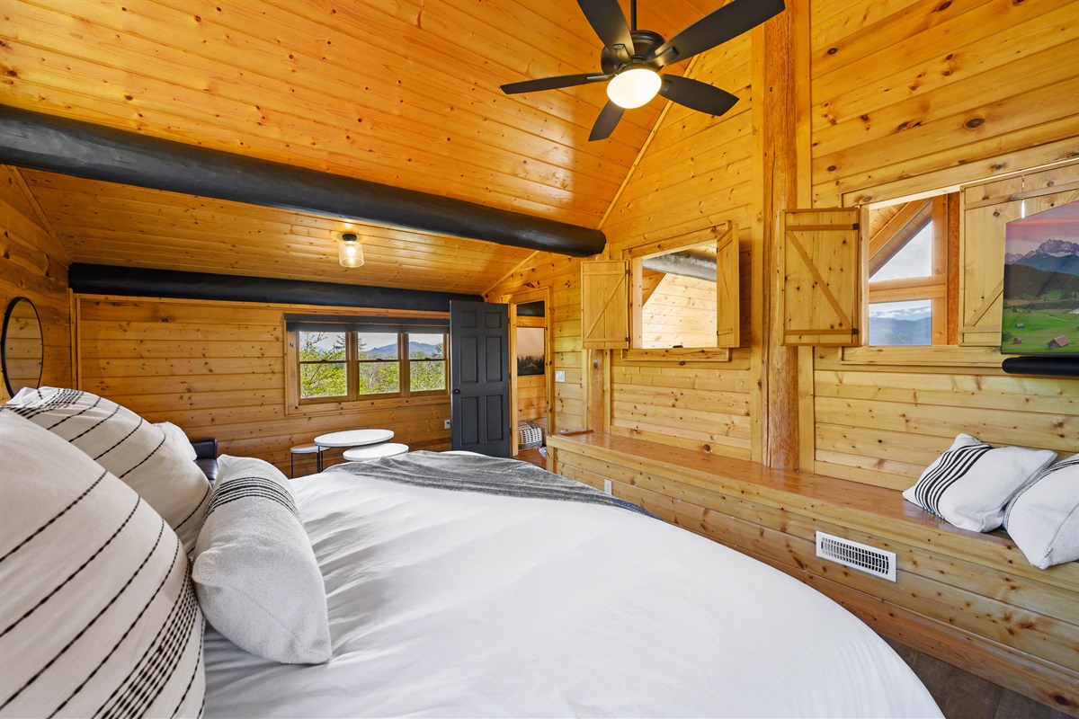 King bed in upstairs bedroom