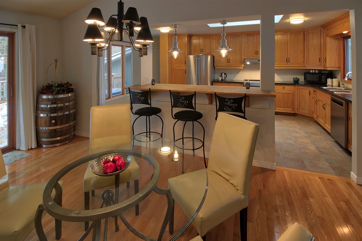 a85274975cdc4a368fb2966e65282c64 Large