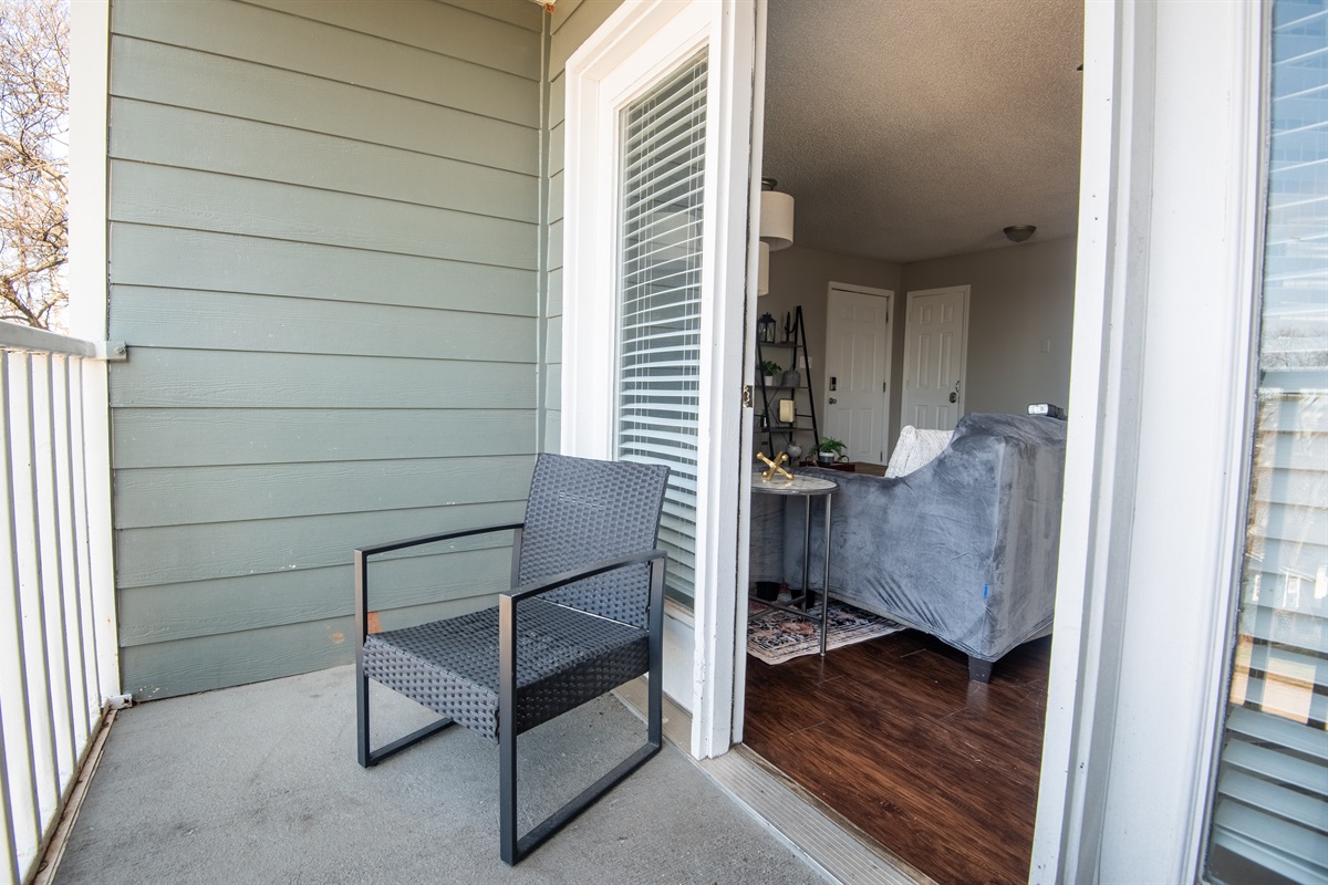 Hang outside on your private balcony at Ridge Retreats Unit B. Best for wind-down evenings, and wake-up mornings.