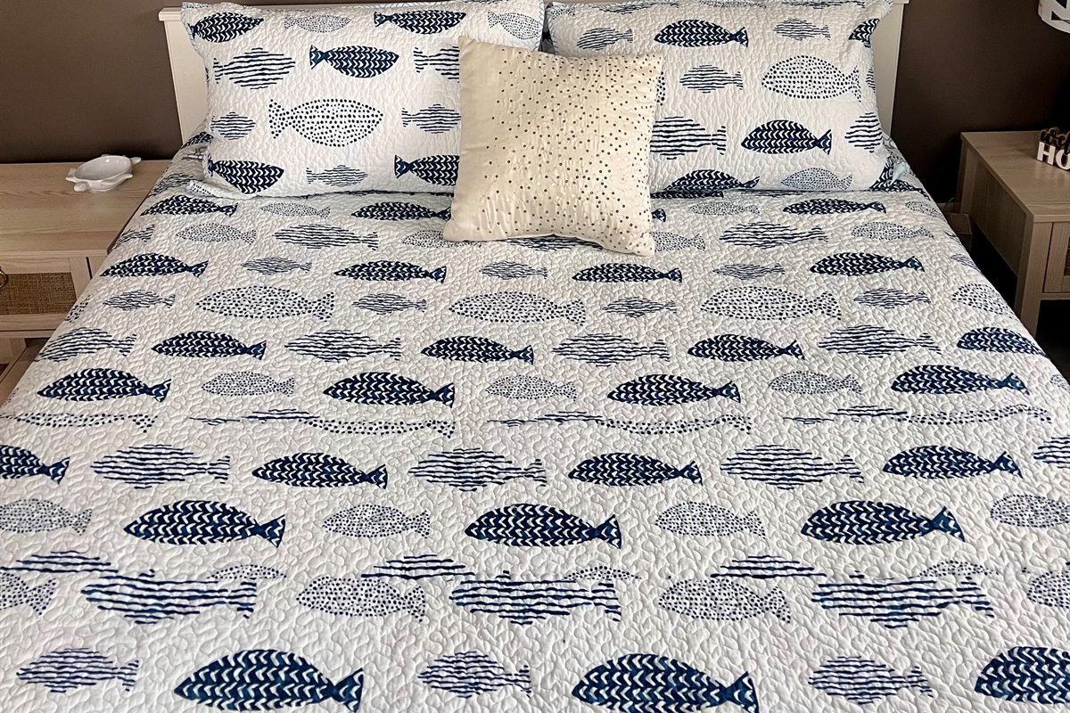 Queen bed