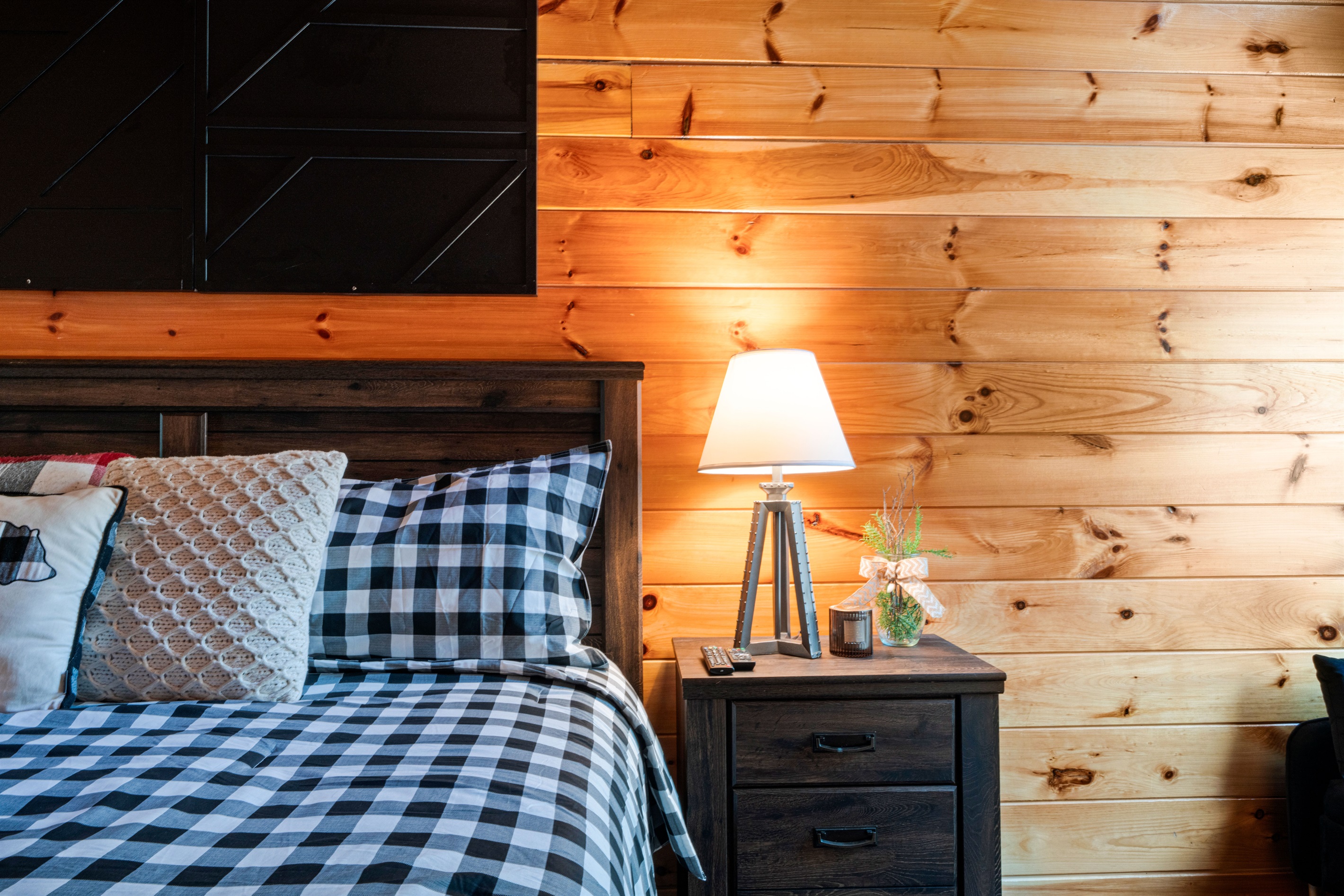 Lamps and nightstands can be found in each king bedroom