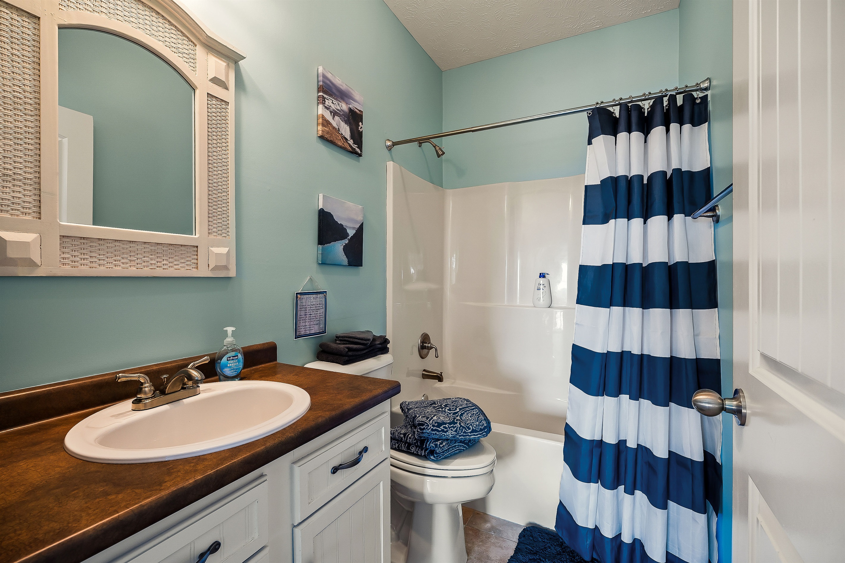 Basement full bathroom