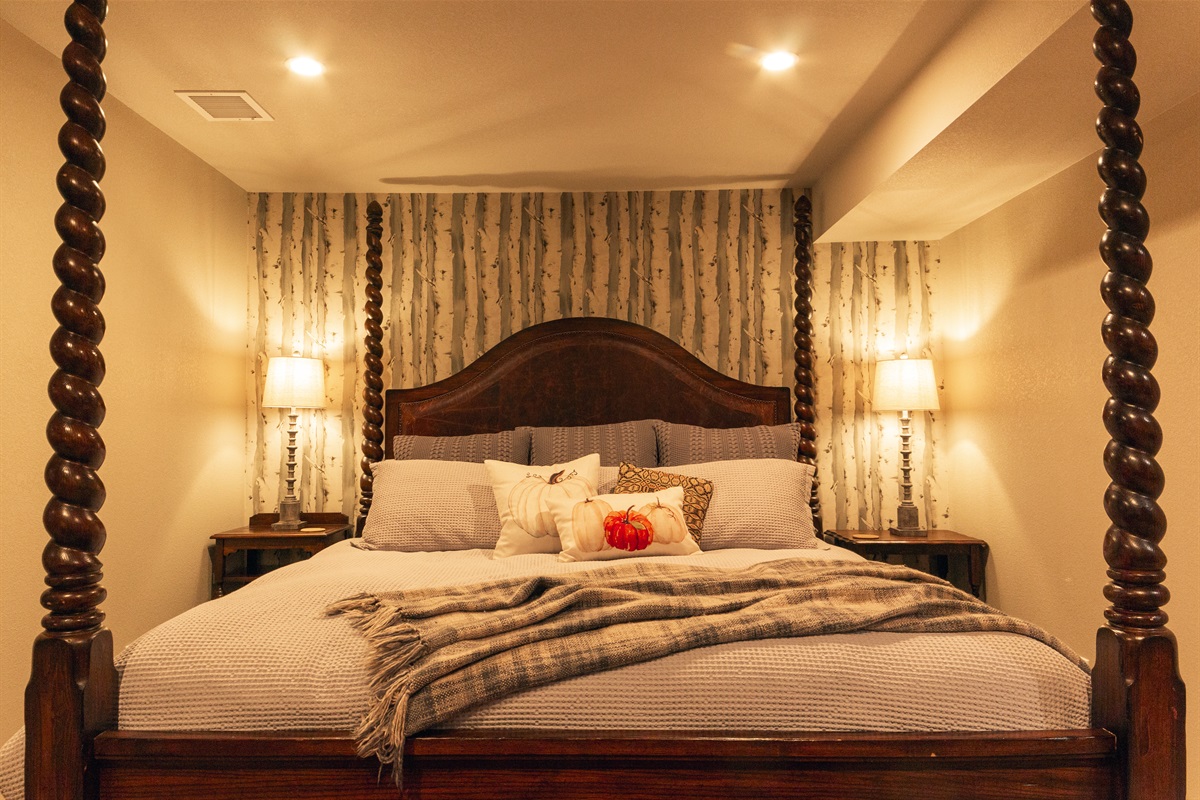 King Bedroom - Fall
