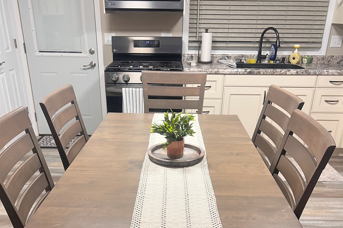 6 person dinning table