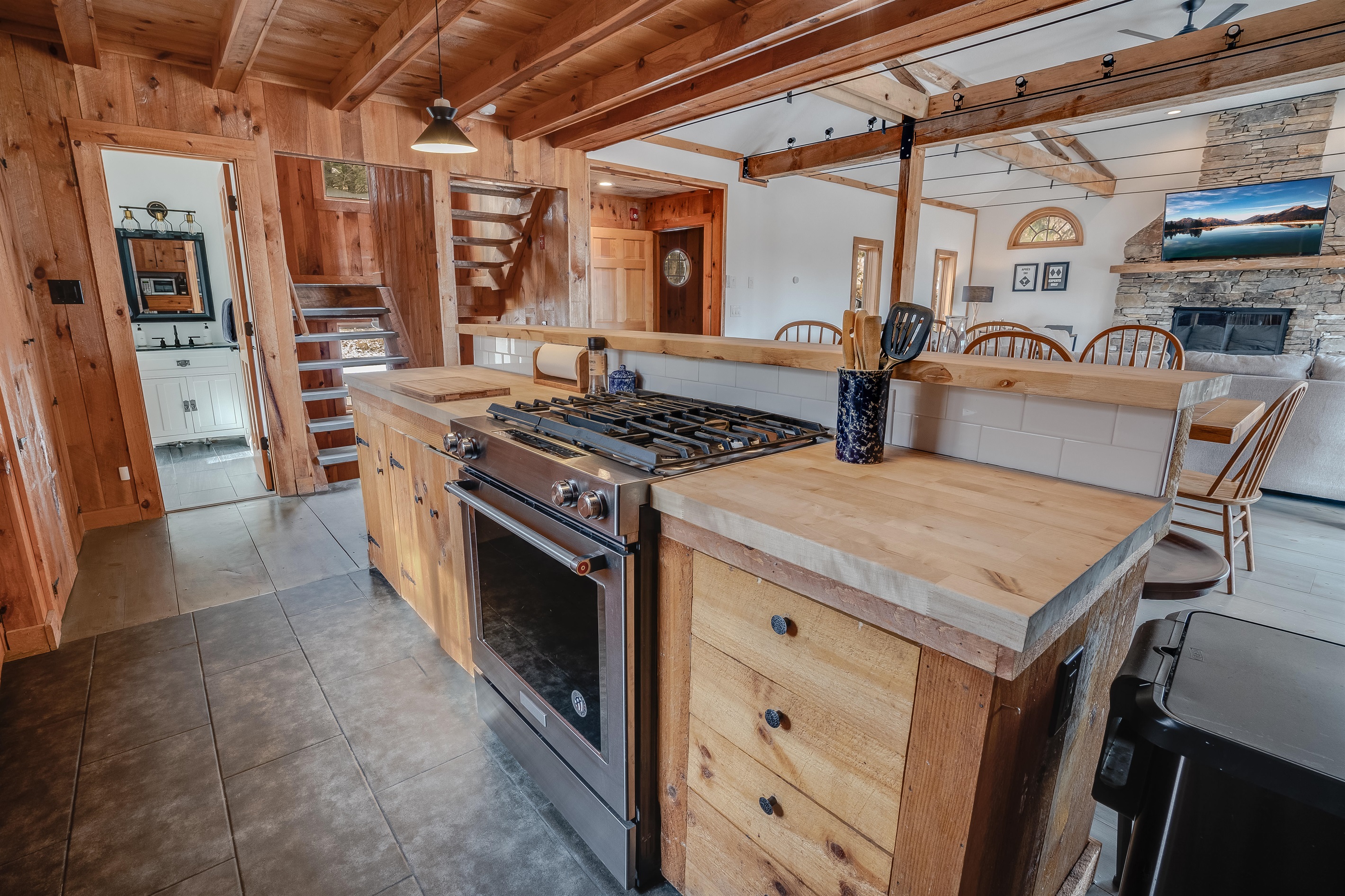 Chef's kitchen