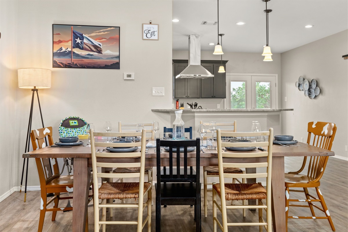 Thanksgiving ready! comfortably seats 8 plus highchair and right next to the kitchen for ease of serving.