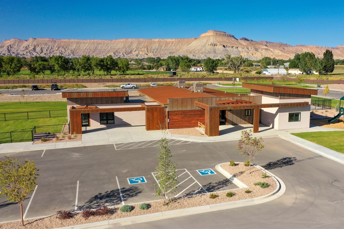 Palisade Legends Clubhouse