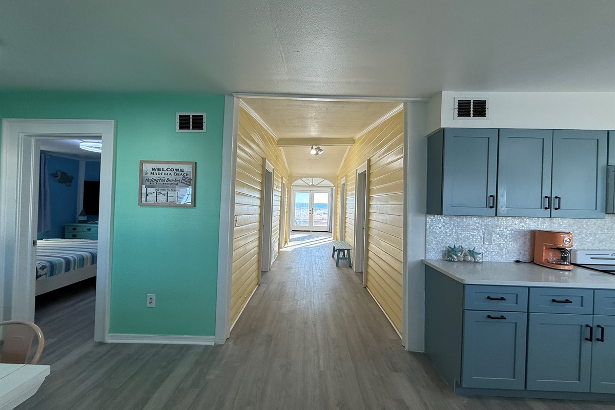 Central Hallway to the Beach!