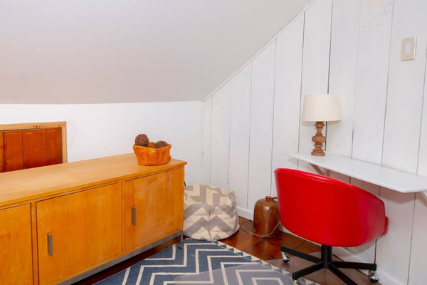 Office space with room for a queen air mattress or pack & play.  Each upstairs bedroom has independent climate zone
