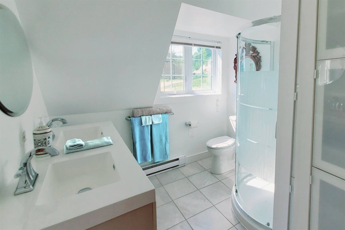 Salle de bain entièrement rénovée