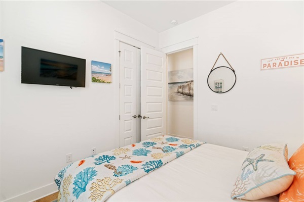 Guest bedroom