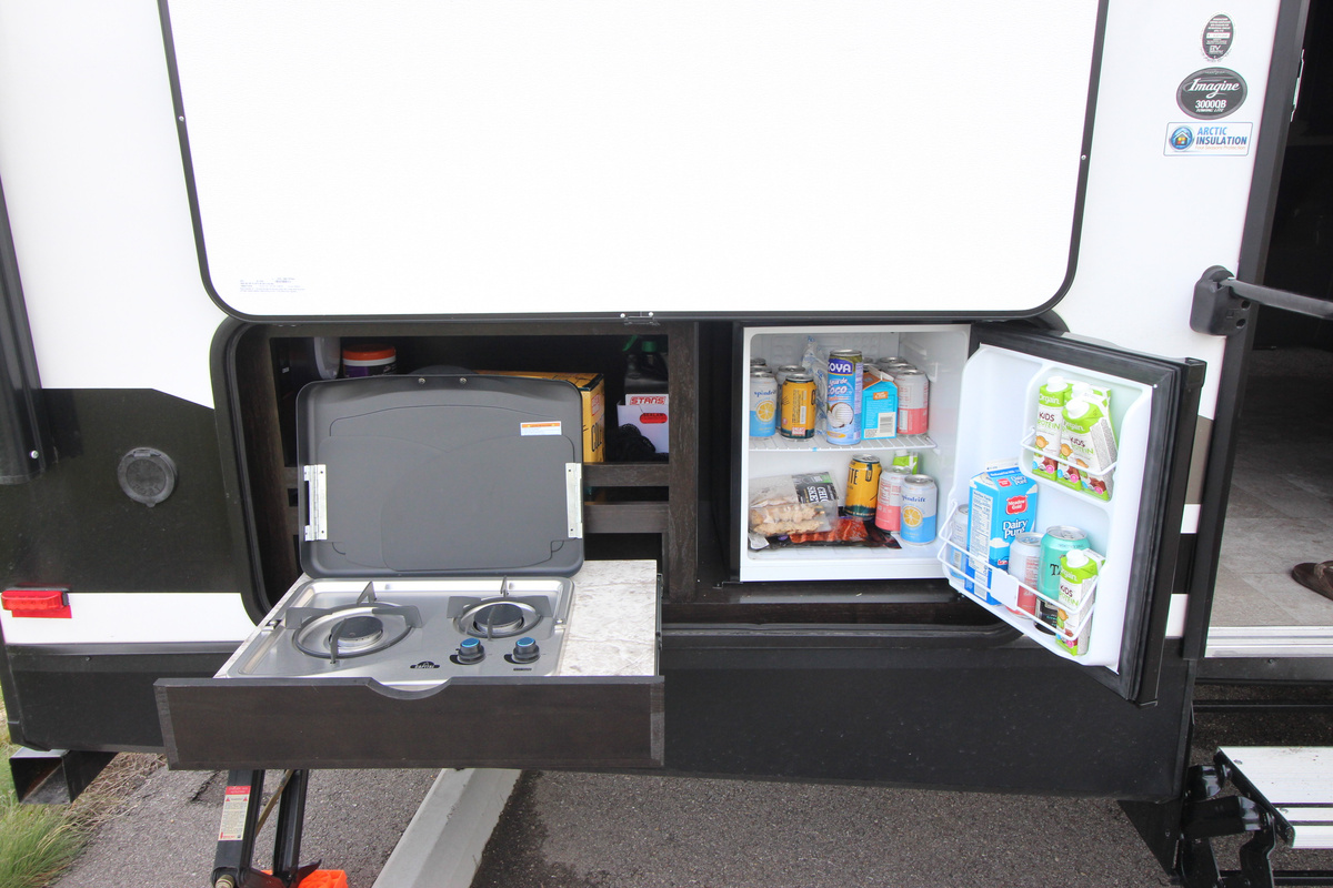 Outdoor gas burners and beer fridge. For your convenience of course ;o)