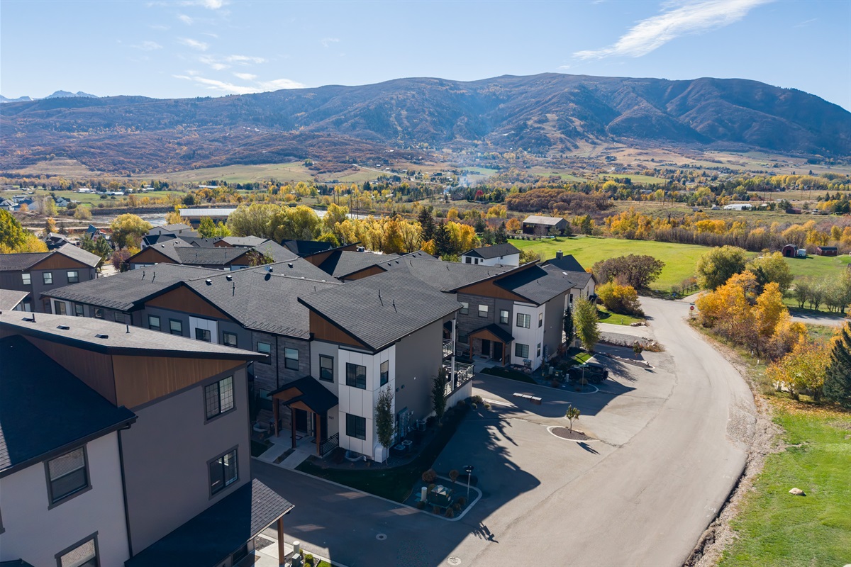 Scenic neighborhood views with surrounding mountain peaks.