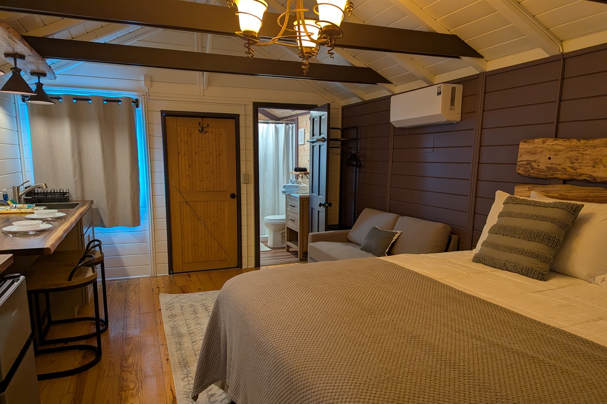 King Bed with private bathroom
