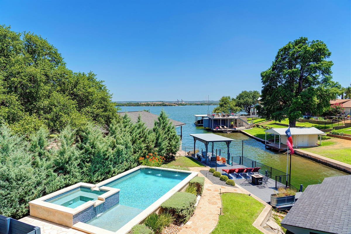 Beautiful Pool Area