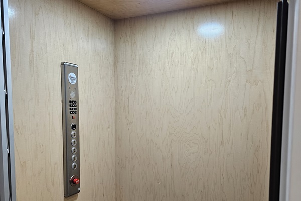 Smooth Elevator For Easy Access To Each Floor