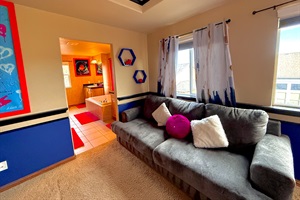 Plush queen pull-out sleeper couch