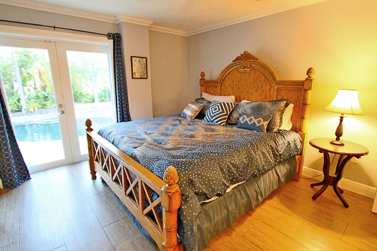 Downstairs king bedroom