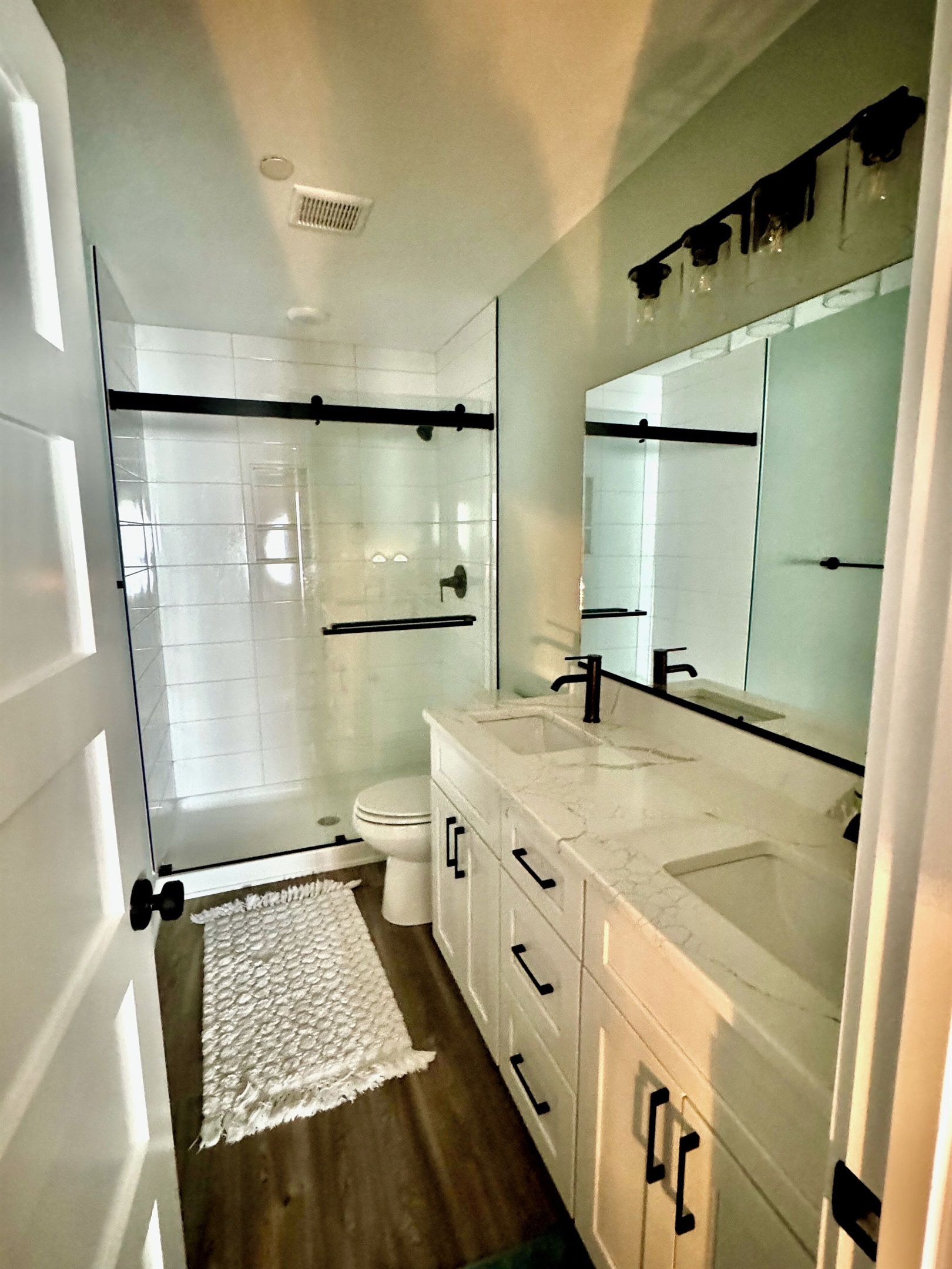 Bath #1, En Suite to Master Bedroom #1Walk-in Shower