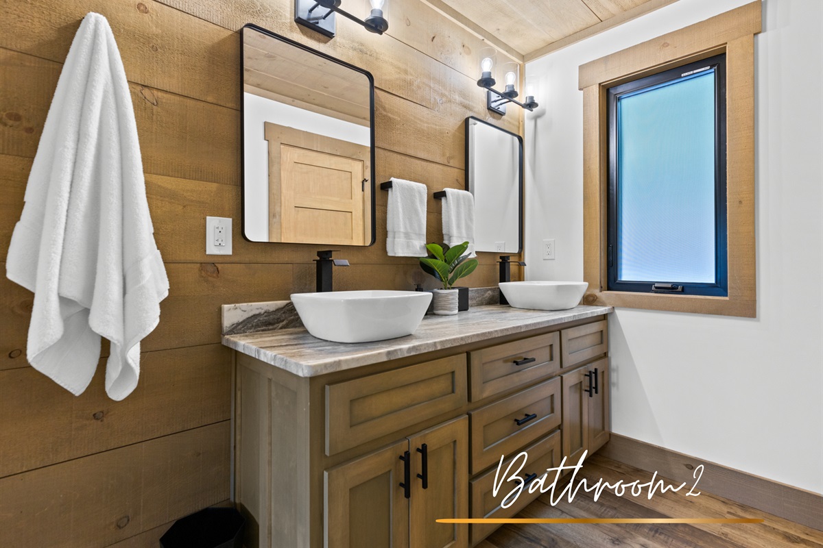 With space for two and a stylish design, this double vanity keeps mornings effortless.