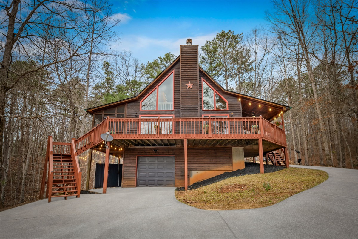 A convenient parking area provides easy access for guests upon arrival.