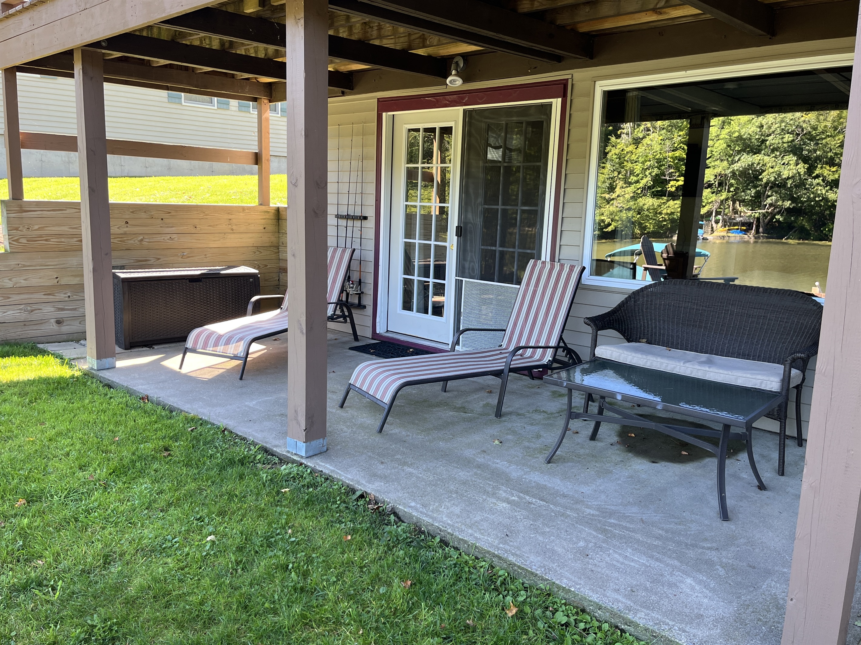 Covered lower patio area