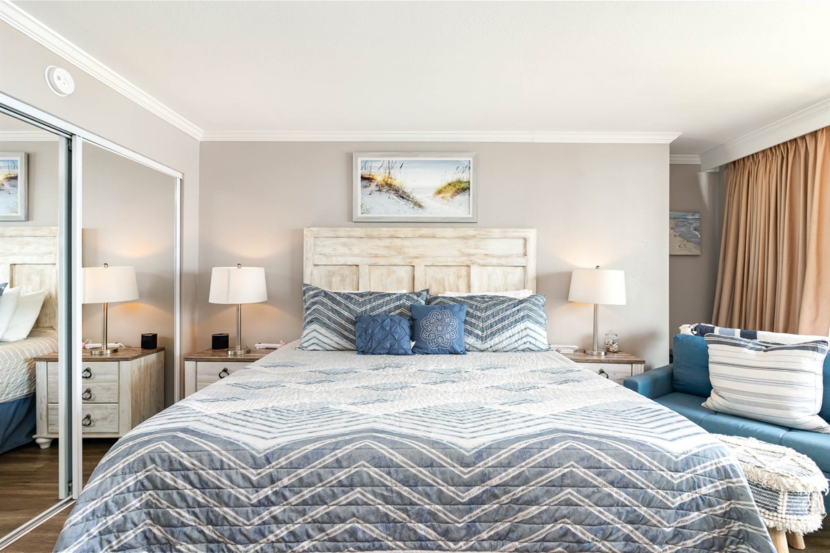 Alternate angle of this cozy space!