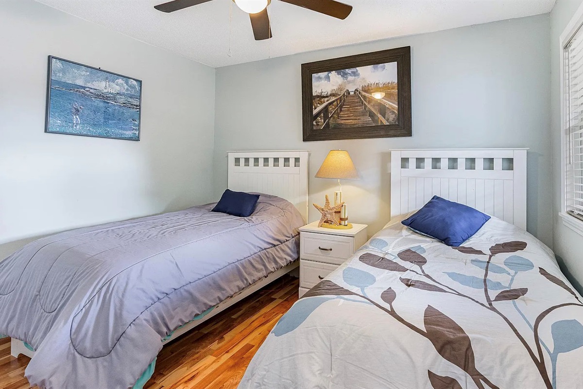 2 Twin beds in the 2nd Bedroom