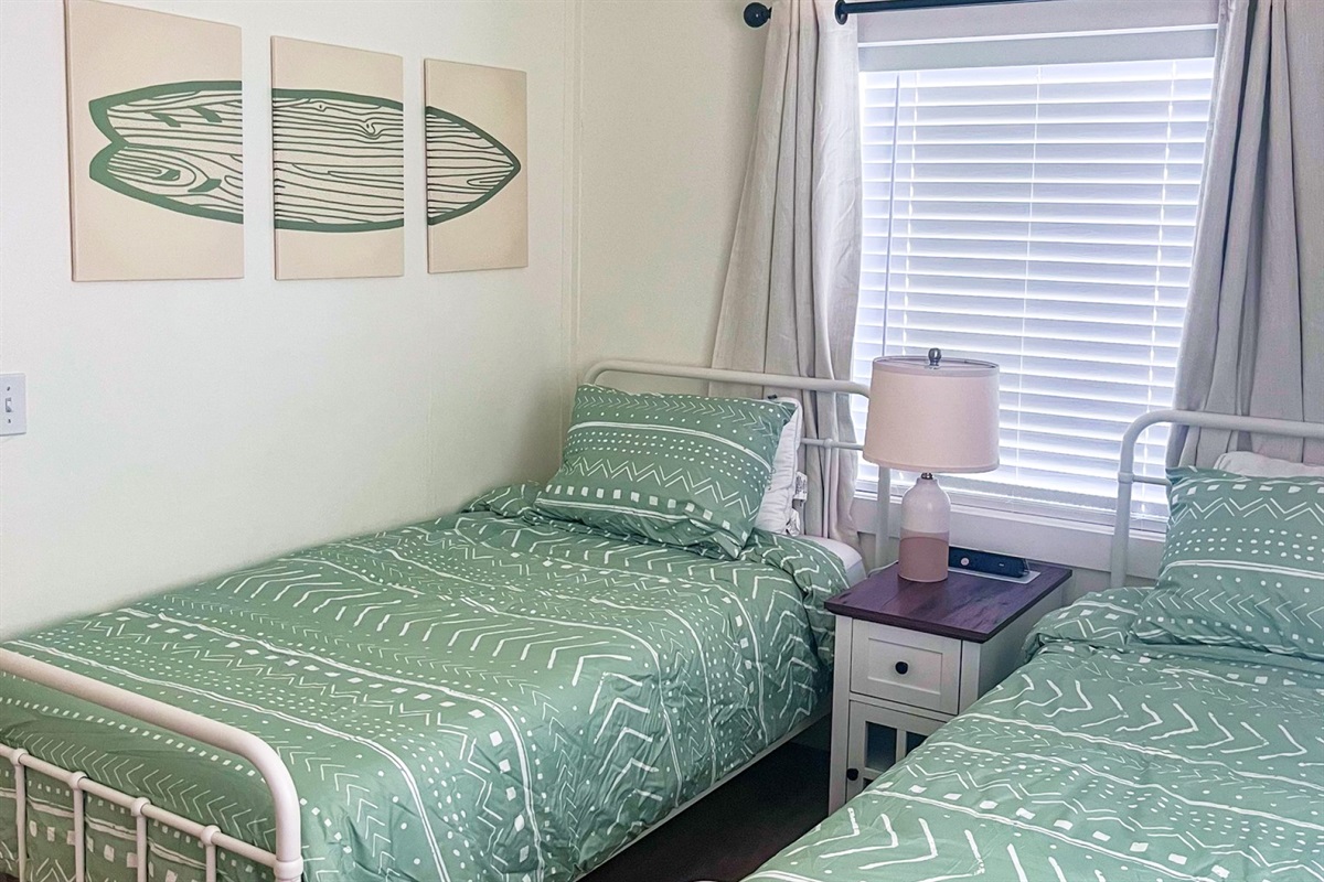 Second Bedroom - Twin Beds
