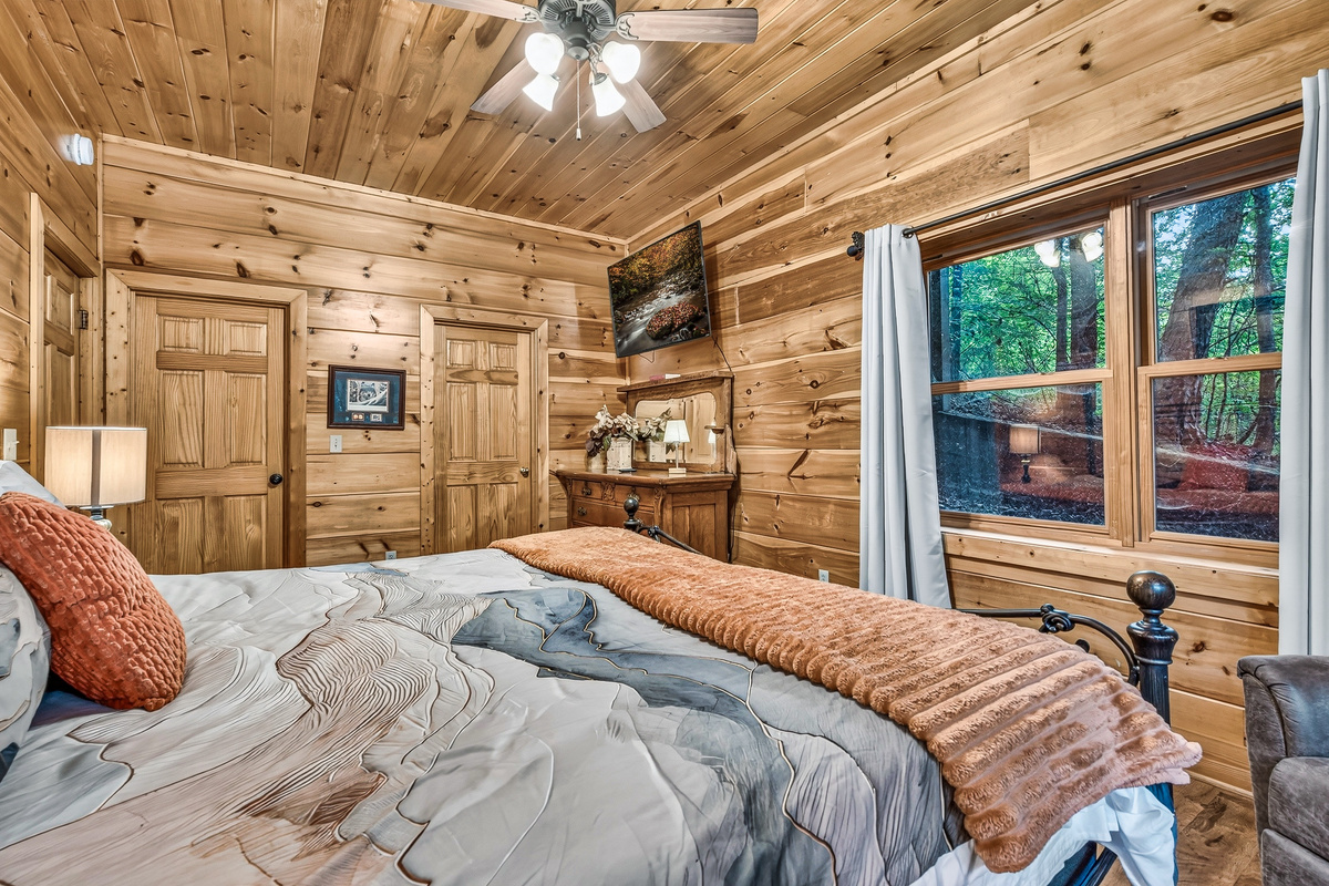 Kick back in bed for a late-night show or simply unwind to the quiet calm of nature outside.